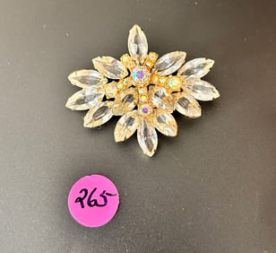 Juliana Brooch Pale Yellow crystal R/S and A/B clear Stones