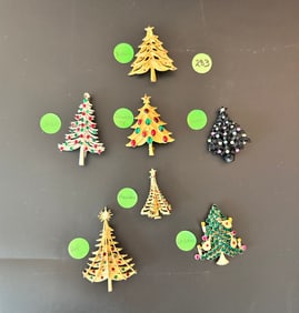 7 MCM Christmas Tree Brooches Mixed Designers Bellini, Benedikt NY, Boucher, Dodds, Lisner, Pell,