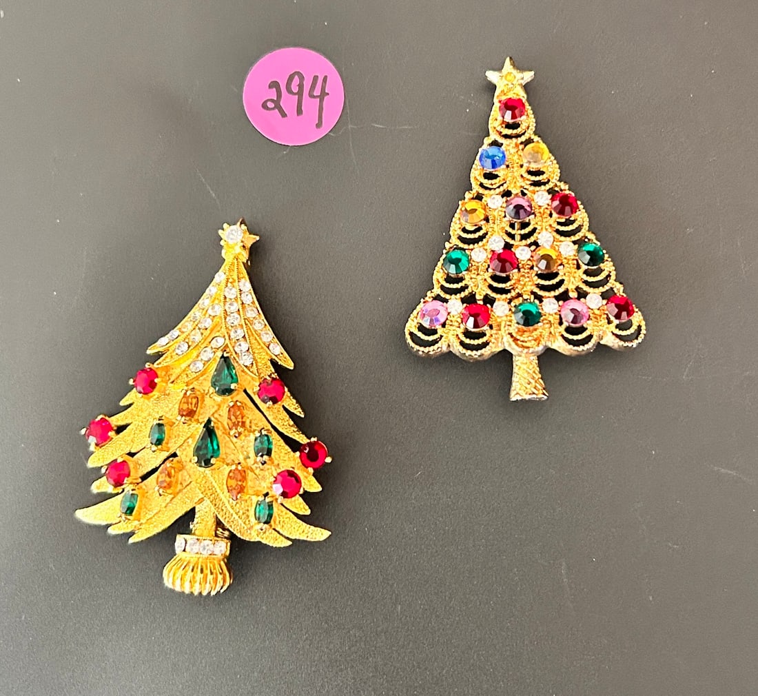 2 Eisenberg Ice Vintage Christmas Tree Brooches Multi Colored R/S (1 of 2)