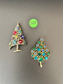 2 Rare WEISS Christmas Brooches 1969 Sugarplum, Green & Blue R/S