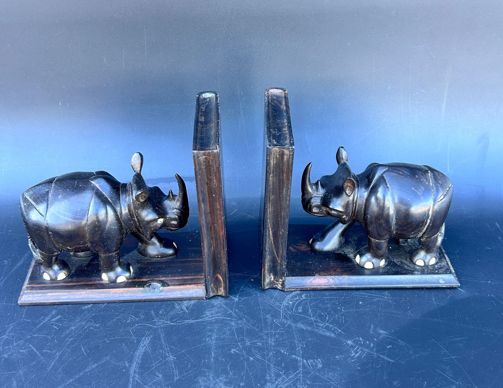 PR. Bookends Dark Wood African Rhinos (1 of 2)