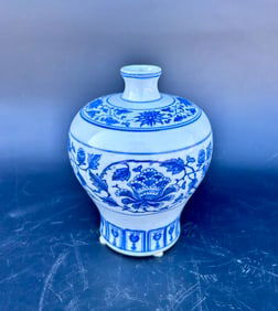 Chinese Blue and White vase