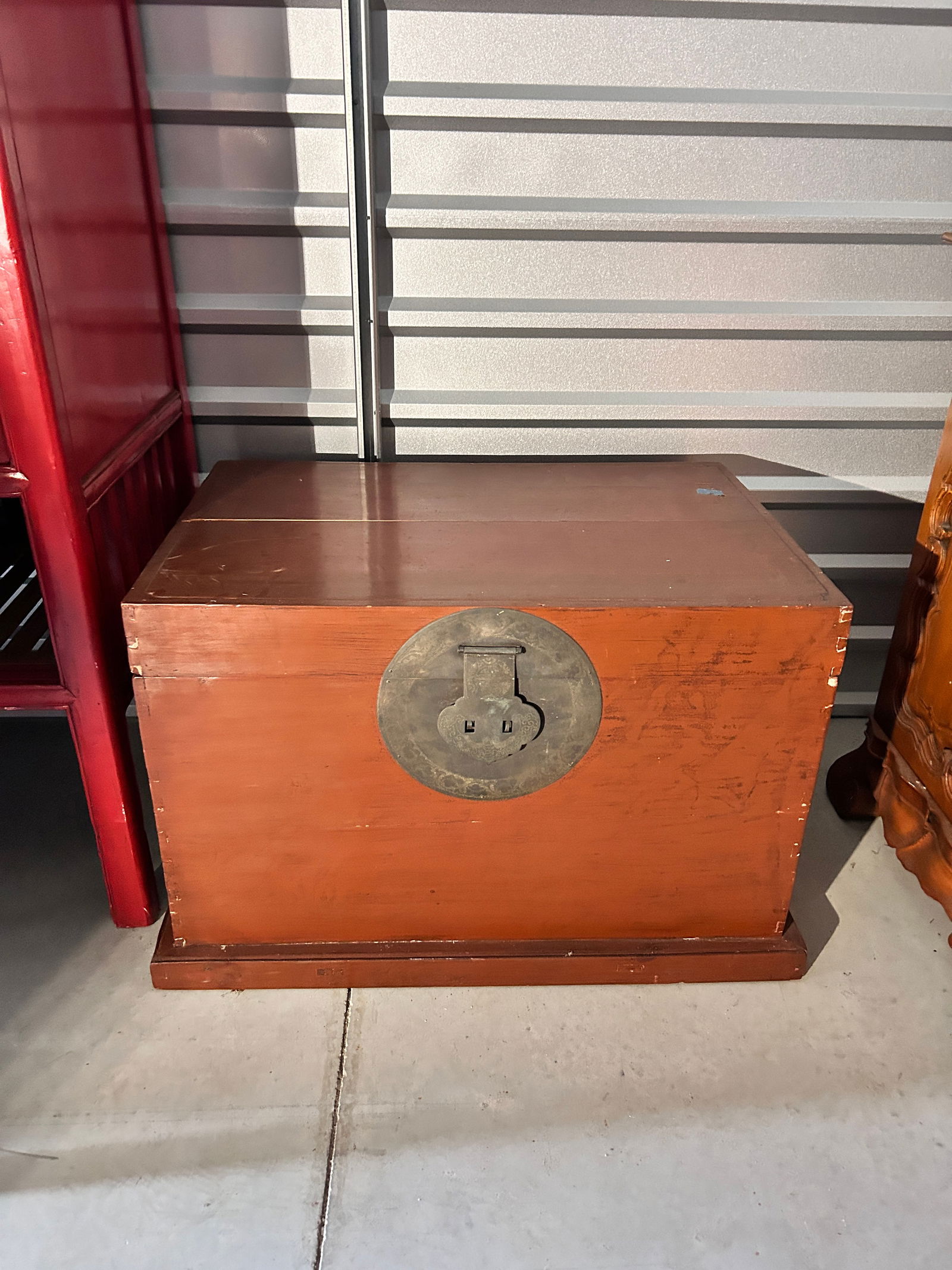 Large Antique Brownish Red Lacquer Chinese Trunk: Large Antique Red Lacquer Chinese Trunk Dimensions: approx. 23 H x 22 D x 34 W in inches Condition: Commensurate with age. IN-HOUSE SHIPPING AVAILABLE PLEASE EMAIL: long