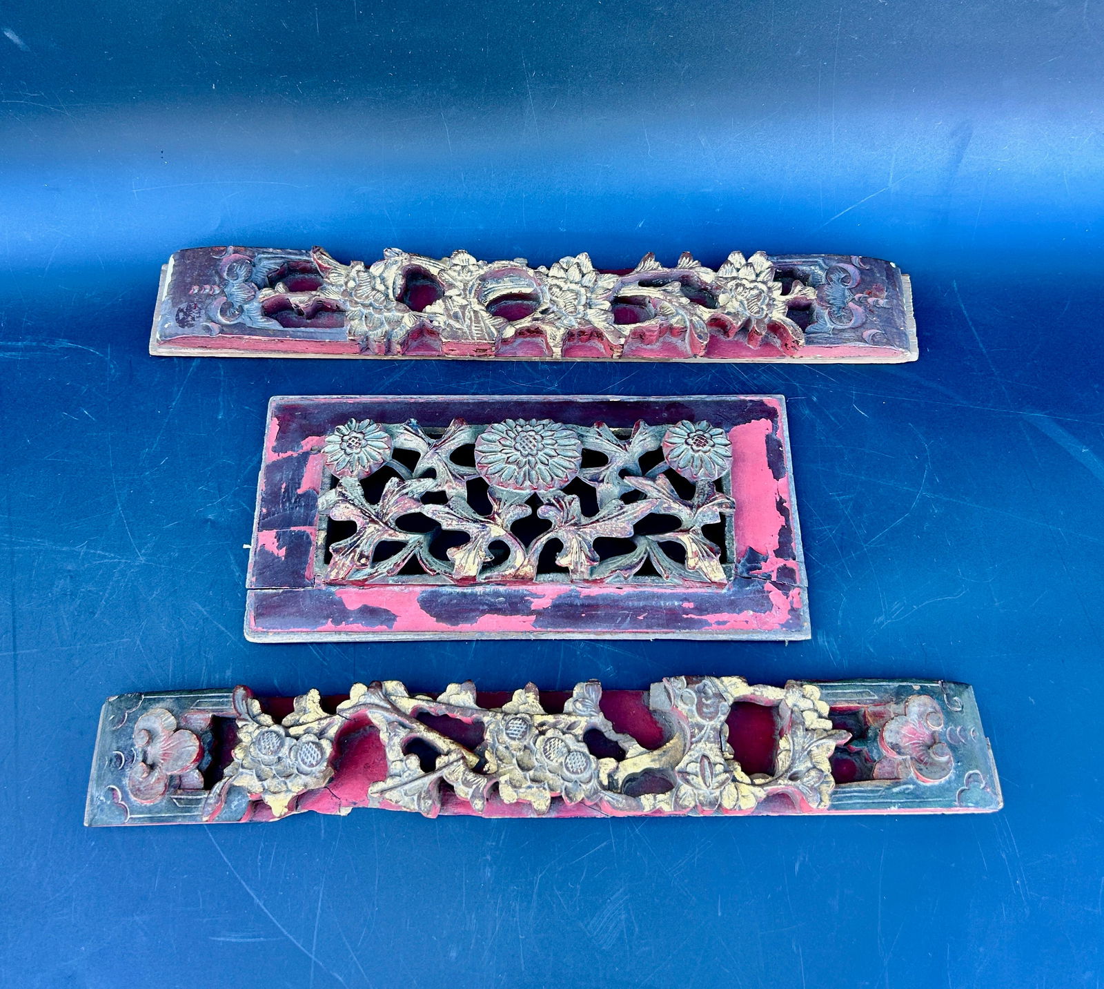 3 Antique Chinese Gilt Wood Wall Decorations Floral (1 of 2)