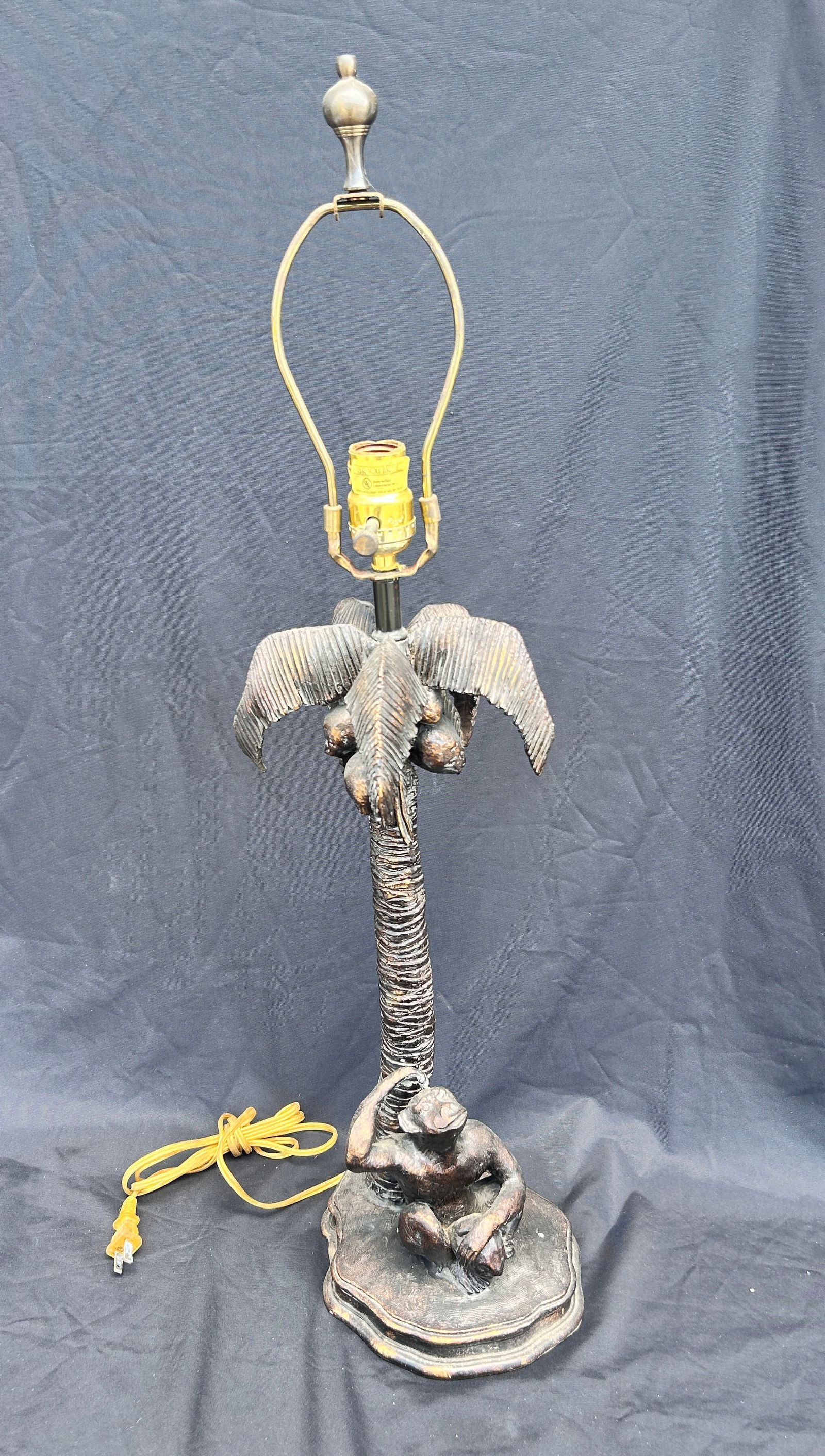 Molded Bronze Color Monkey and Palm Tree Lamp (1 of 2)