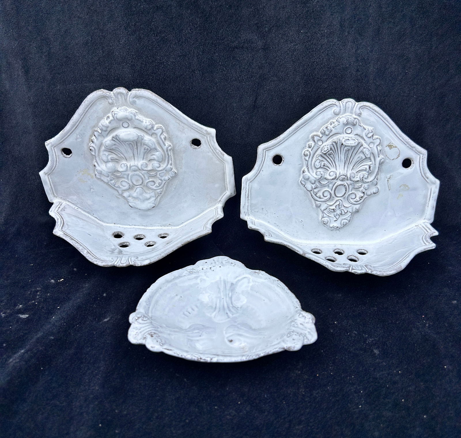 3 Ceramic dishes Astier de Villatte, Paris: Astier de Villatte, Paris 2 Ceramic Aphrodite Wall soap dishes 8.5x6 