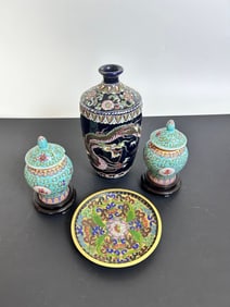 4 Asian decorative objects AS IS