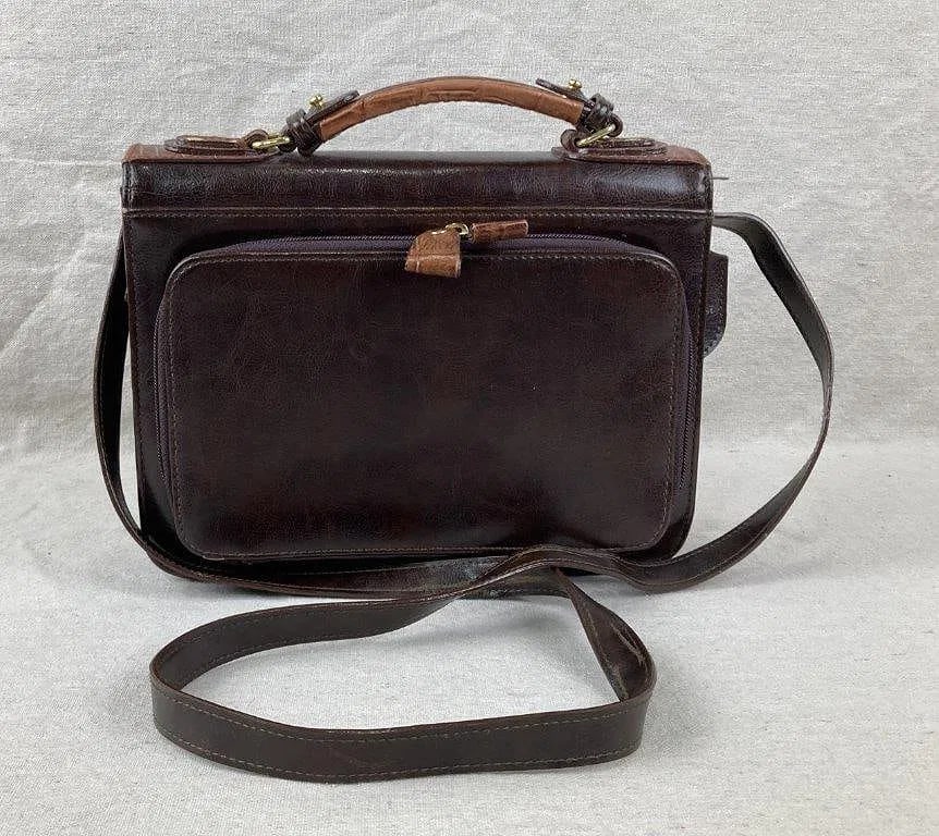 Vintage Bellerose Leather Top-Handle Organizer Crossbody Purse: Vintage leather organizer purse by Bellerose, designed for use as either a top-handle bag or a crossbody. Crafted in brown leather with contrasting smooth, lighter-brown crocodile-embossed leather acc