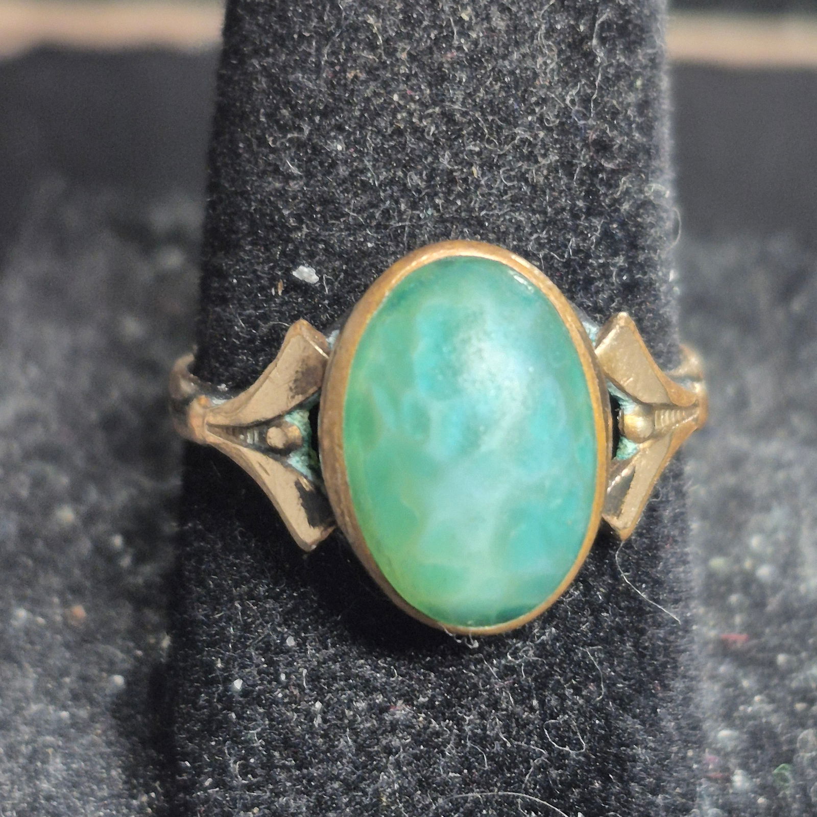 Artisan Ring cabochon-cut aventurine, total weight approx. 5.5 grams. (1 of 4)