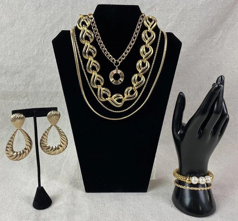 Goldtone Costume Jewelry Grouping ~ 7 lucky pieces (1 of 6)