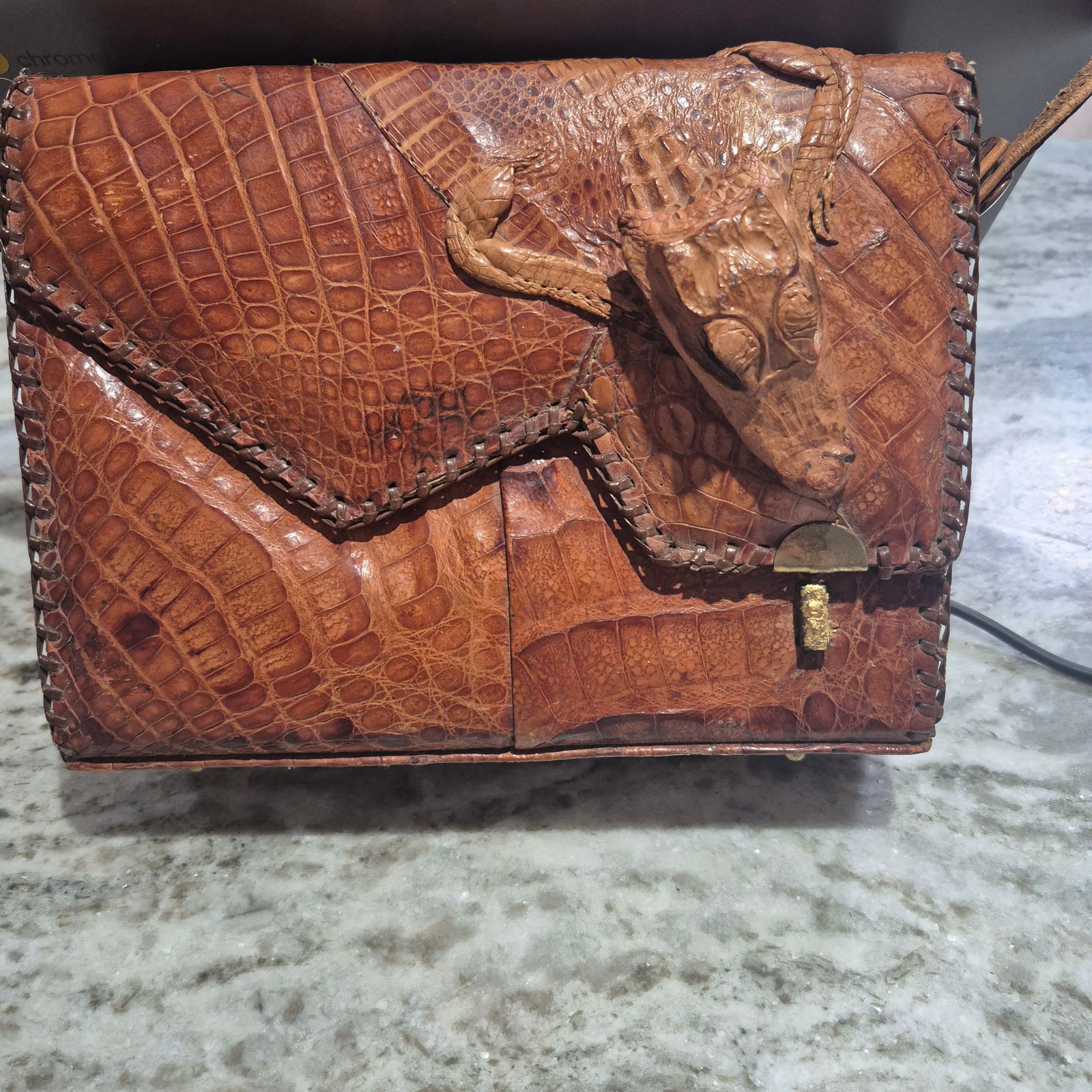Real ALLIGATOR Leather Handbag w/ reptile detail ~ @1970s (1 of 6)