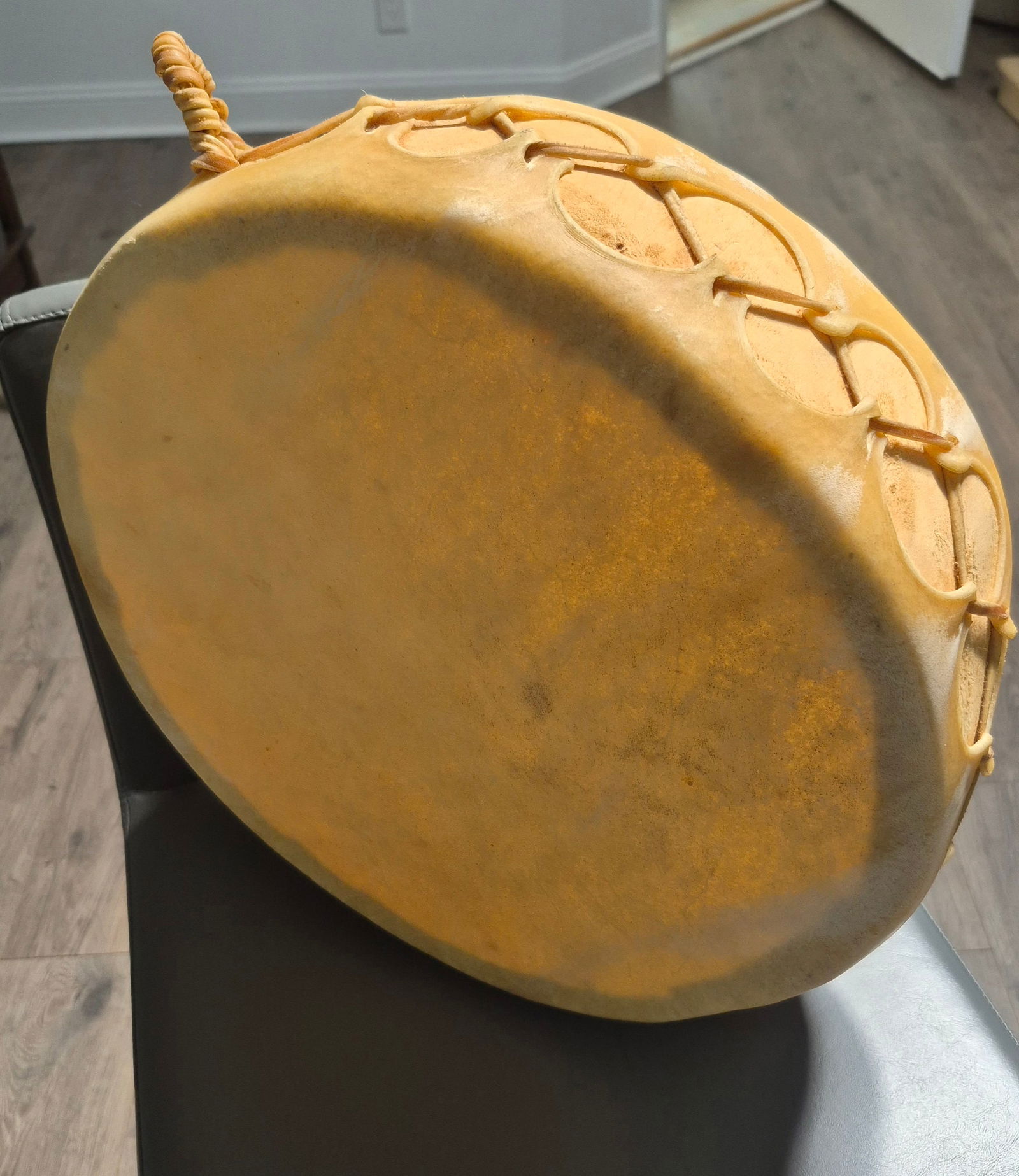 Native American Bison hide Hand Drum ~ double-sided 16" (1 of 4)