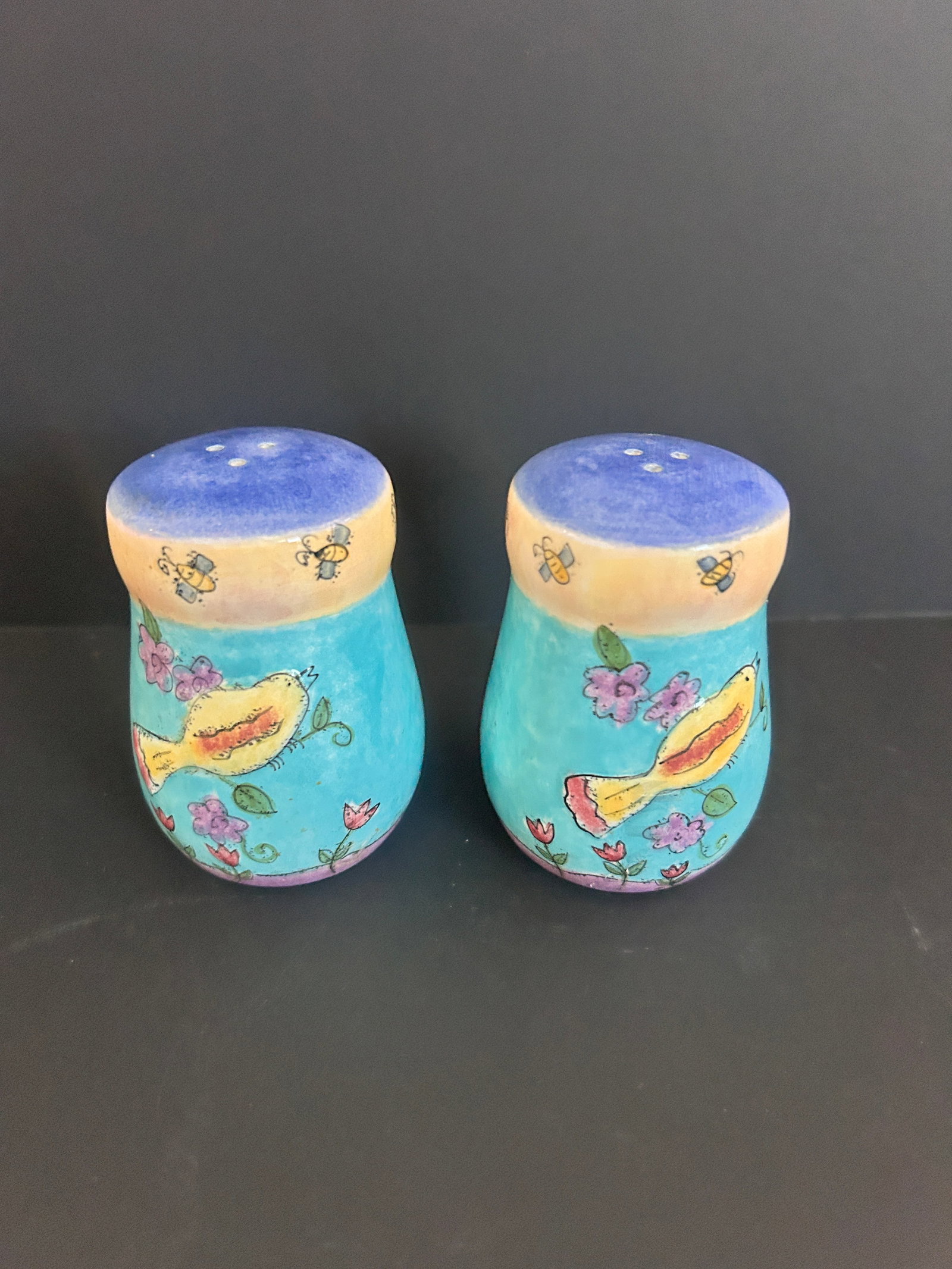 Salt and Pepper Sango "Birds and Bees" Sue Zipkin designer (1 of 2)