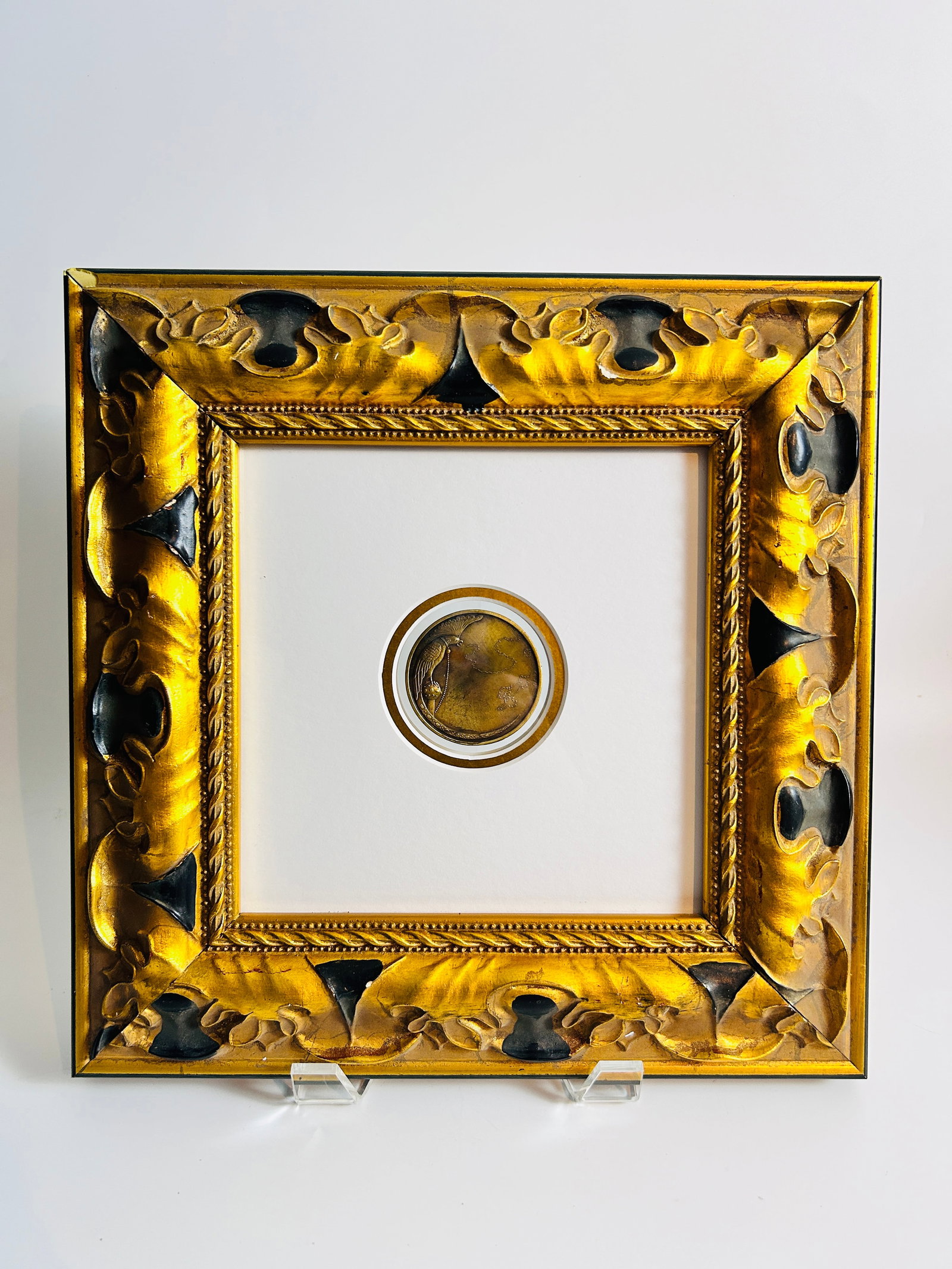 Gold Framed Etre Limited Edition Bronze two sided Medallion Parrot: Gold Framed Etre Limited Edition Bronze two sided Medallionframe measures 12.75 x 12.75 medallion measures 2.2 inches across