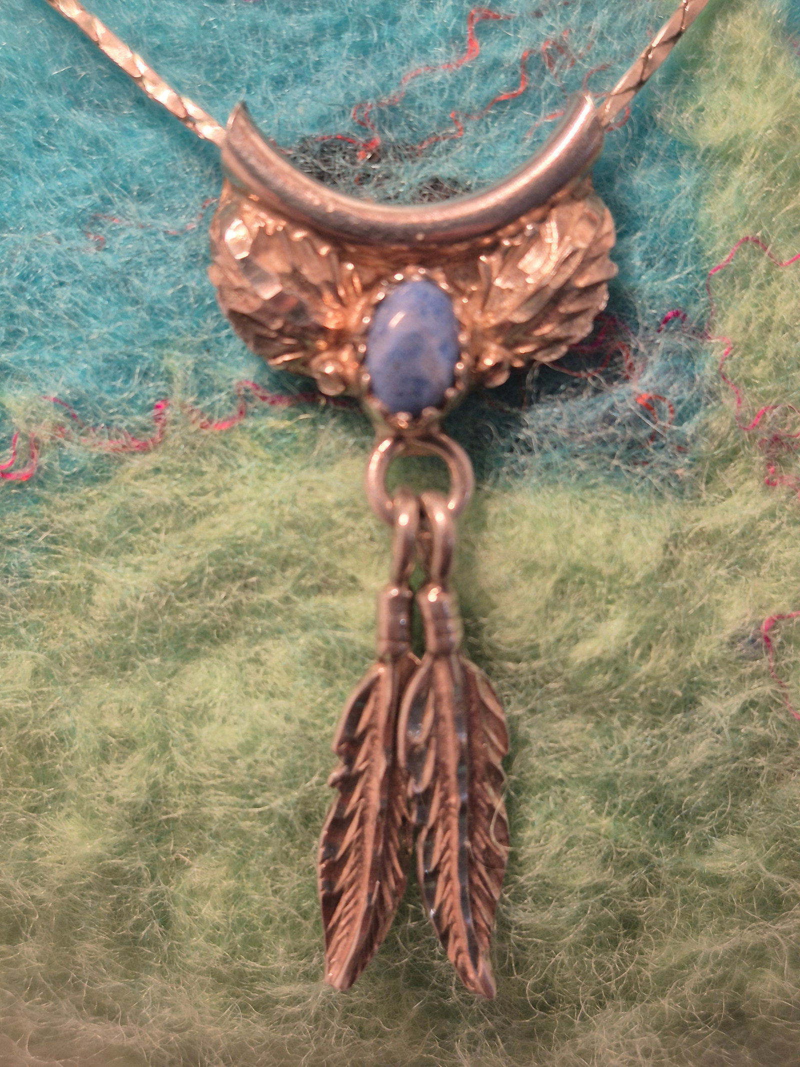 Navajo Sterling Silver Turquoise Feather Pendant & 925 snake chain & Earrings [8g]: Navajo Sterling Silver Turquoise Feather Pendant & 925 snake chain & Earrings>Pendant & necklace marked 925.textured snake chain with lapis > earrings test sterling, unbrandedall in very fine conditio