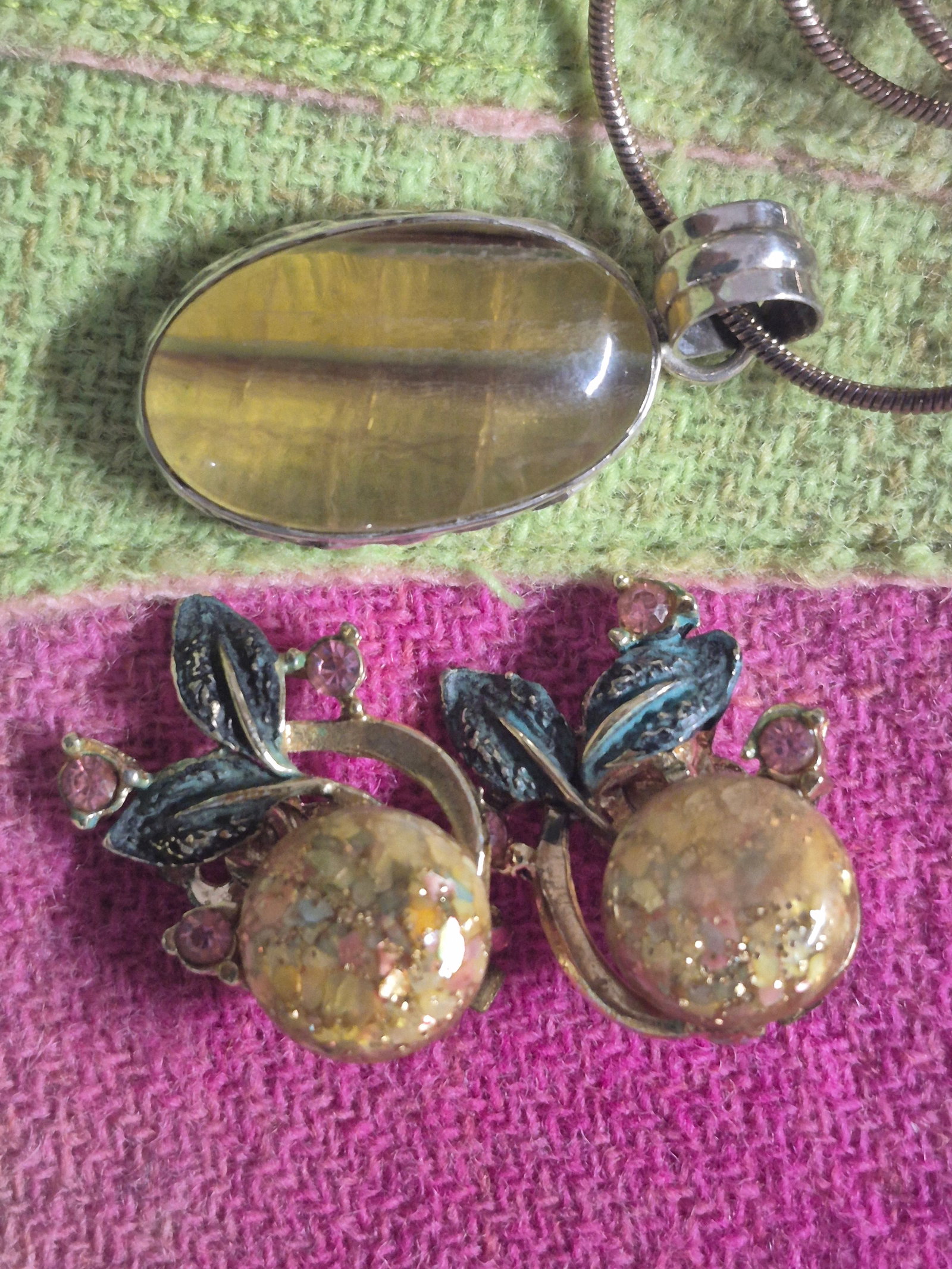 Vintage Natural Golden Rutile Necklace 925 marked ~ Earrings coordinate [18g]: Vintage Natural Golden Rutile Necklace 925 marked ~ Earrings coordinate [18g] necklace marked as is pendant> Earrings coordinate with