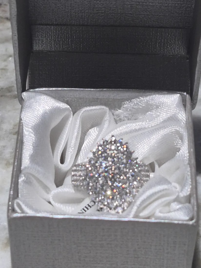 White Cubic Zirconia Rhodium Plated Sterling Silver Ring Size 8 (1 of 5)