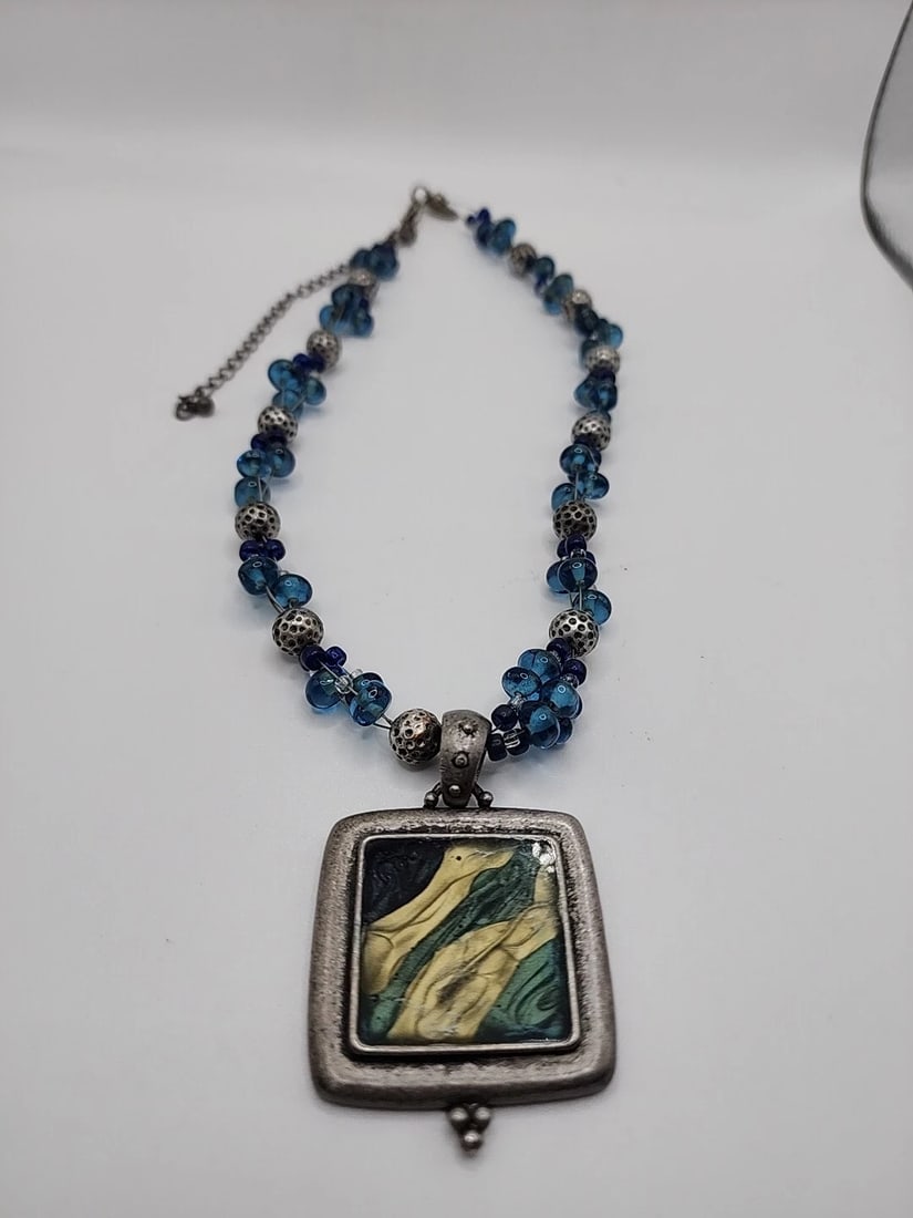 Vintage Laura Ashley, Beaded Glass Art Silver Work Necklace Jewelry: Vintage Laura Ashley, Beaded Glass Art Silver Work Necklace Jewelry measures 16" x 5" inches