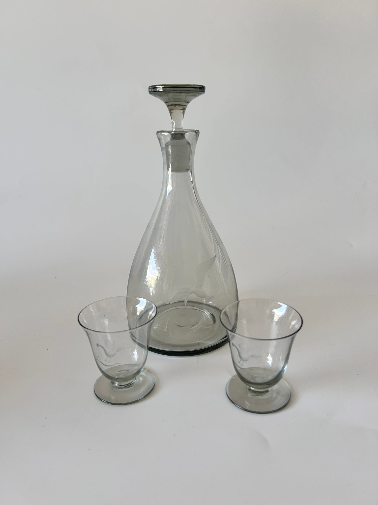 MCM decanter with 2 glasses (1 of 2)