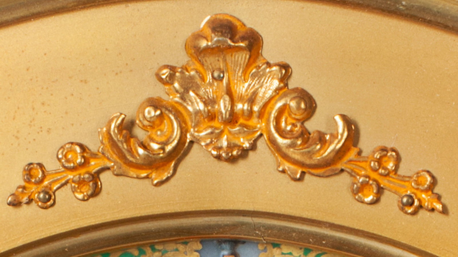 A Pair Cabinet Plates, Polychrome Painting