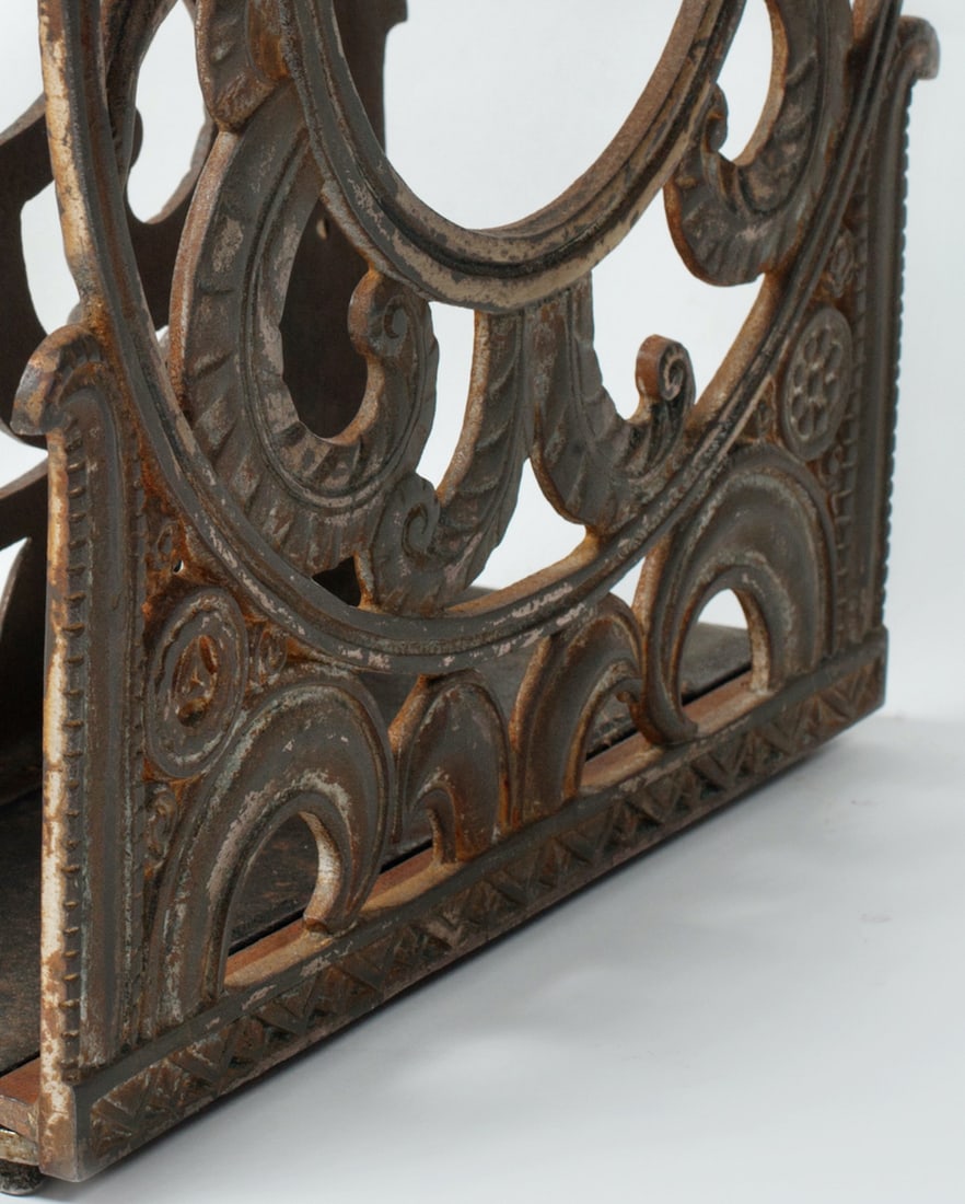 Press Stand, Art Deco, early 20th century