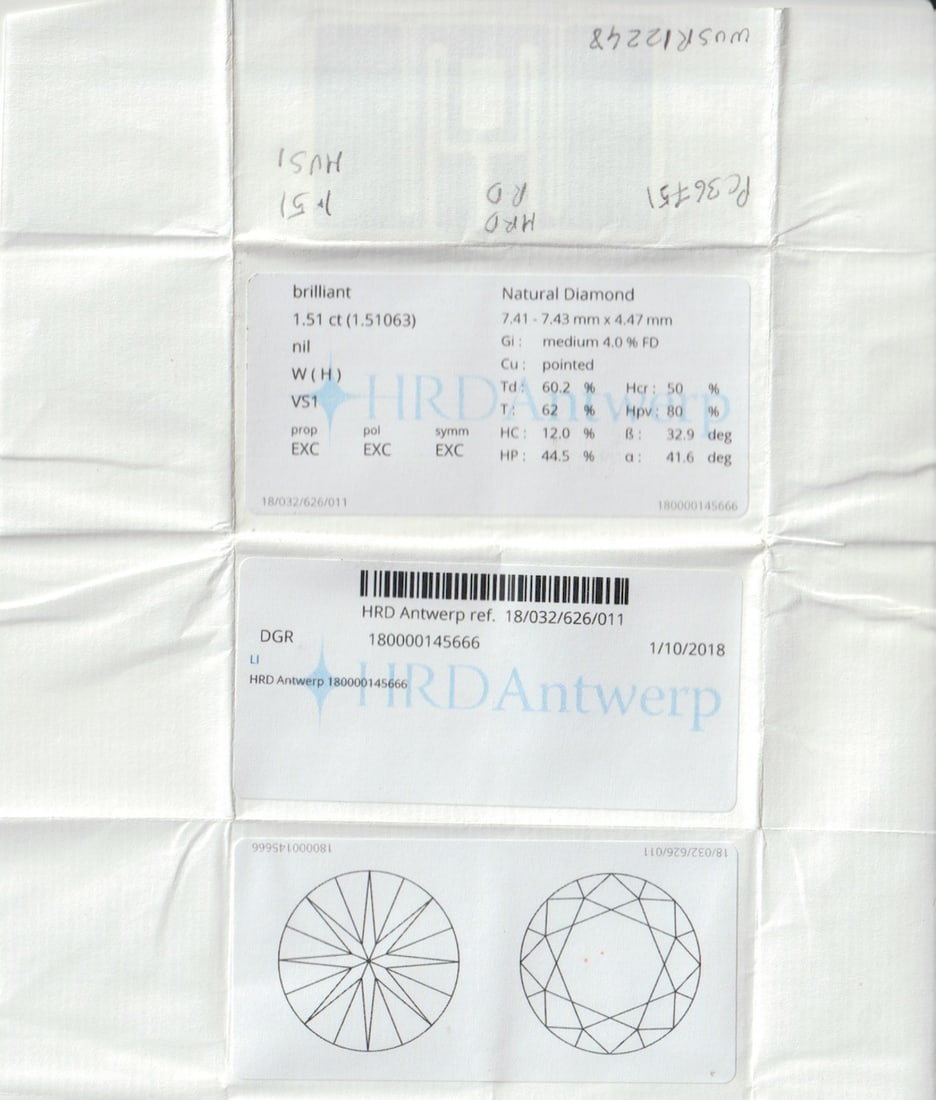 Earrings. 3.01 CT. Natural diamond. Certificate
