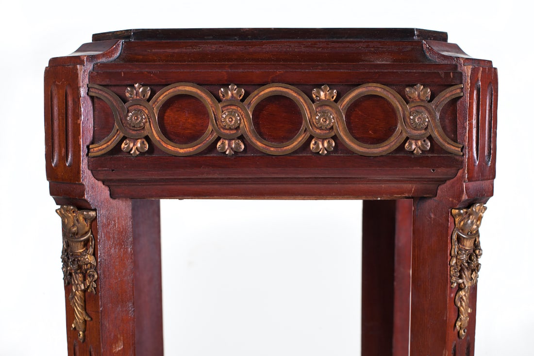 A Pair of Consoles, Empire