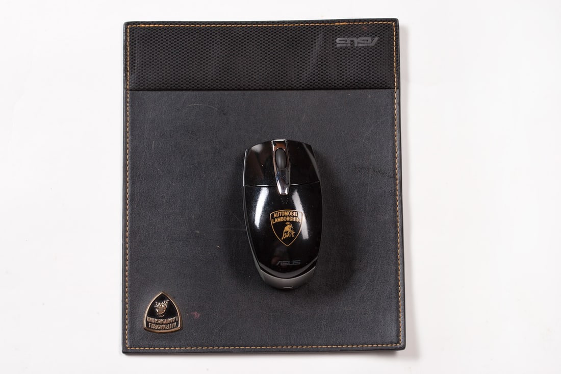 Lamborghini. Laptop. Limited edition