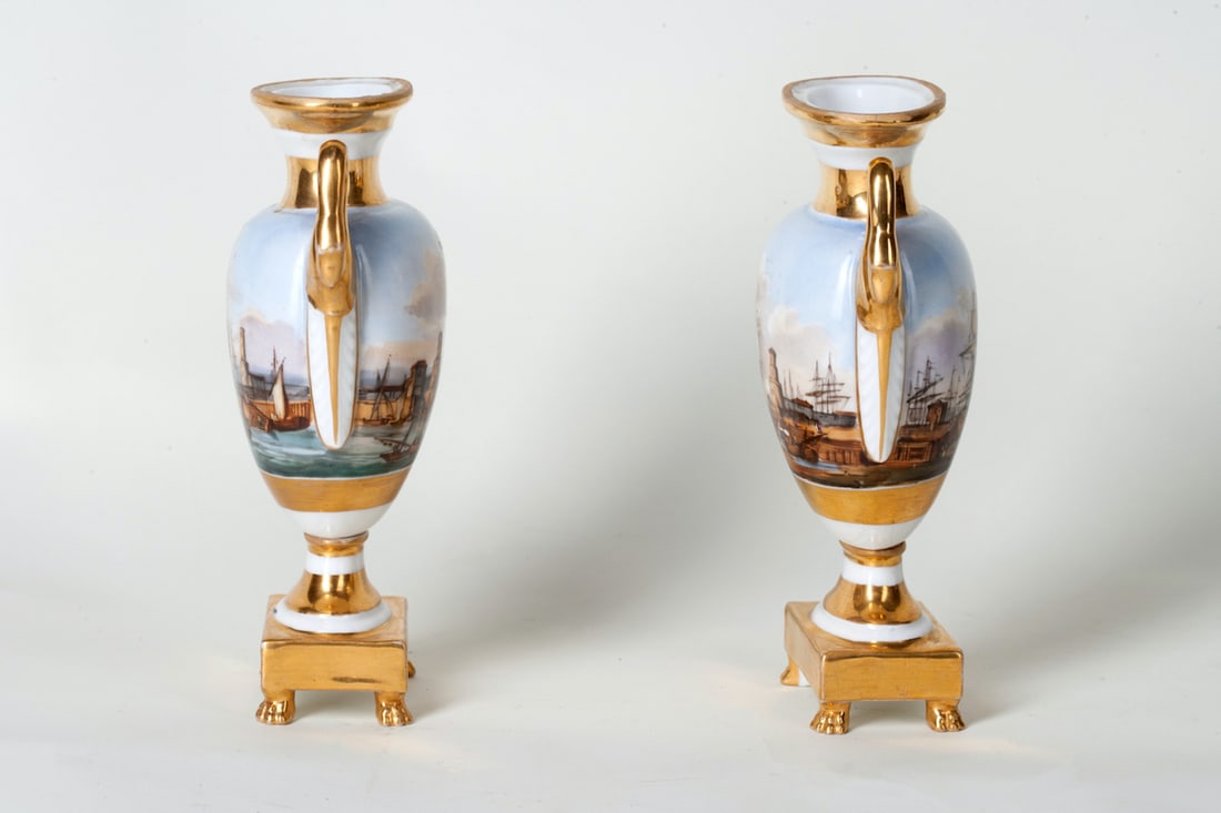 Pair of Porcelain Hand-Painting Vases, 19th century