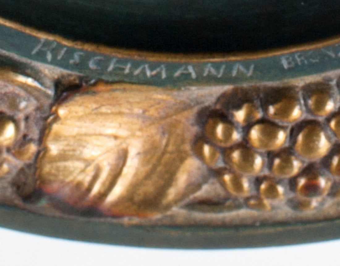 Ashtray. Art Nouveau. Bronze.