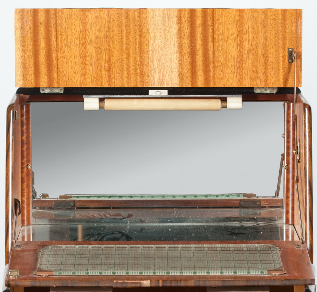 Art Deco Bar Cabinet, 1930s