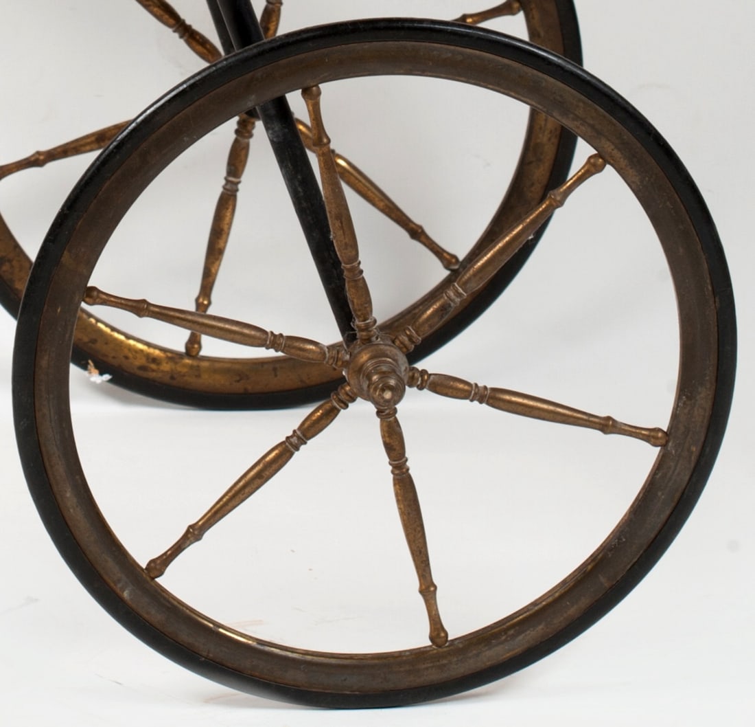 Serving Table.