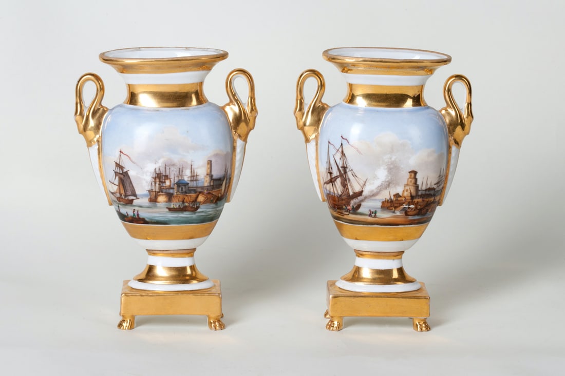 Pair of Porcelain Hand-Painting Vases, 19th century