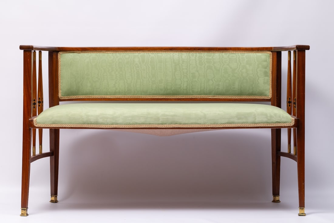 Modern / Jugendstil Sofa (Early XX century)