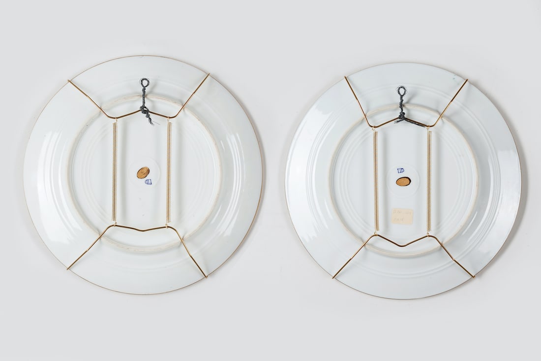 Pair of Porcelain Cabinet Plates, 20th century