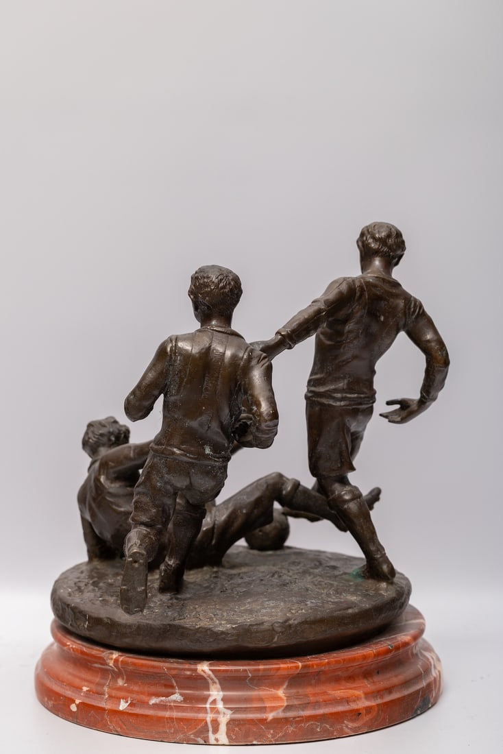 Football playing, Bronze (XIX)
