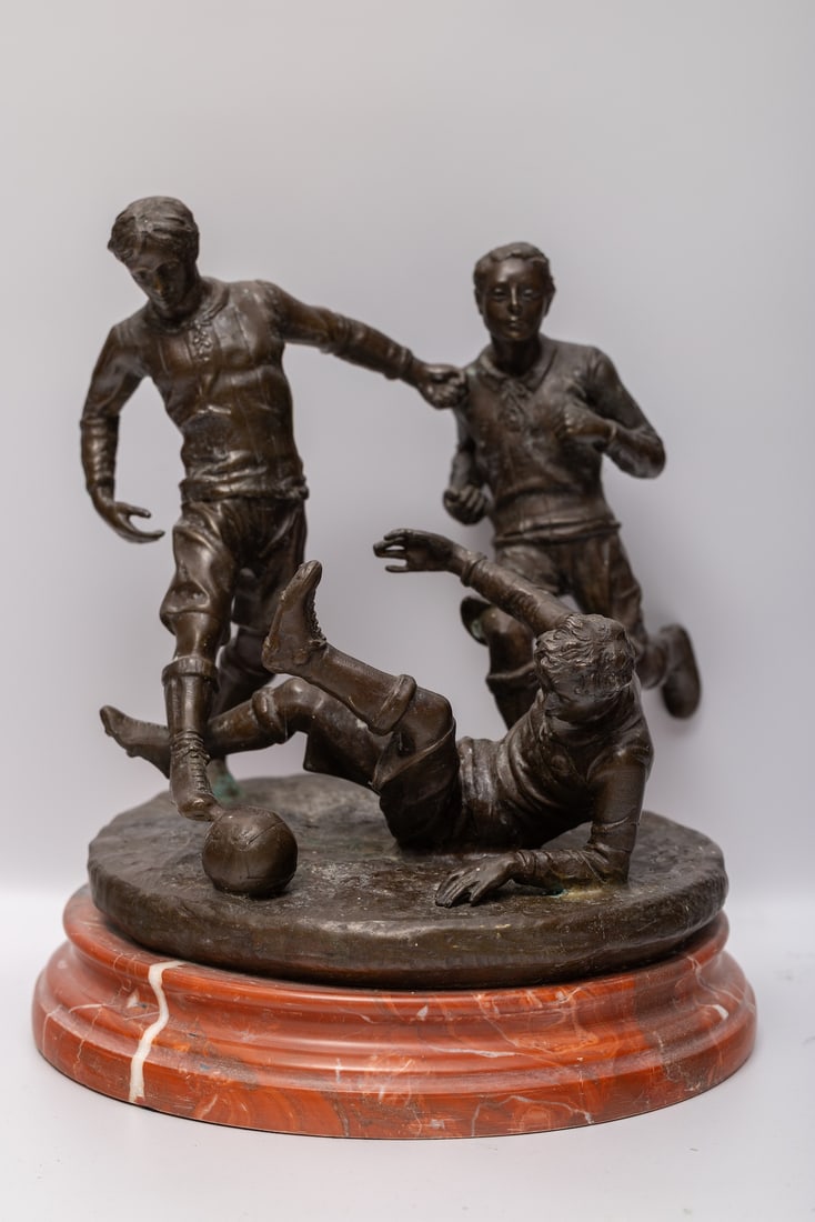 Football playing, Bronze (XIX)