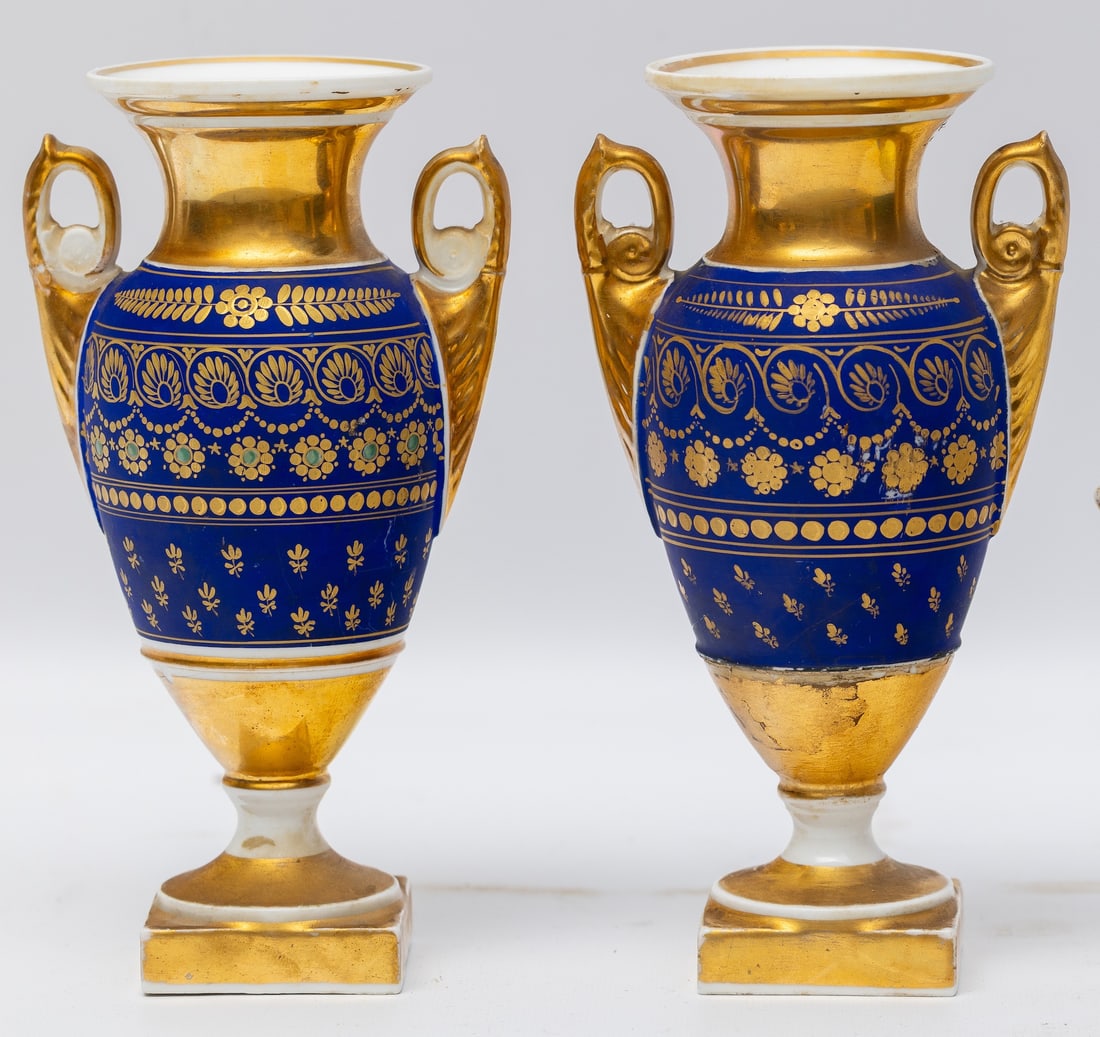 Pair Porcelain Vases (XIX)