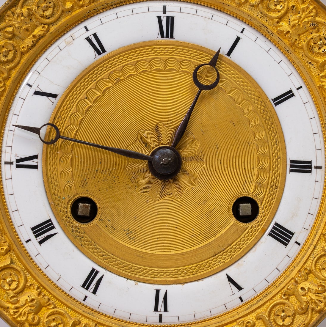 A French Gilt and Crystal Portico Mantel Clock (XIX)