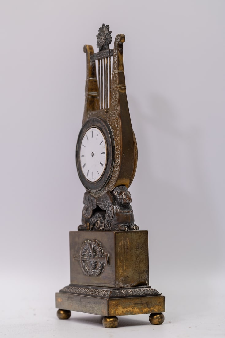 Empire Lira Clock (Bronze, XIX c.)