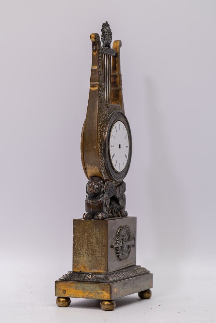Empire Lira Clock (Bronze, XIX c.)
