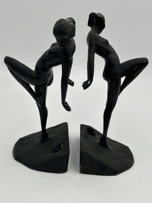 Antique 1922 Art Deco Frankart Nymph with Frog Bookends: A fine pair of Frankart figural standing nymphs with frogs. Condition is very good. They have a distinct Art Deco aesthetic. They stand 9.75"