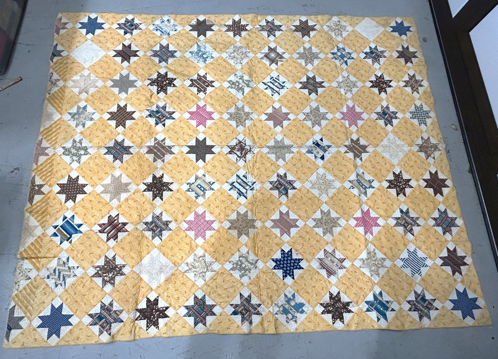 antique Wndering Star Quilt (1 of 4)
