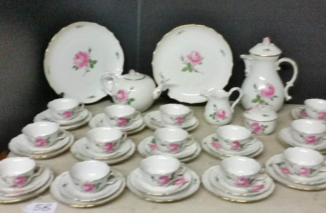 MEISSEN "ROSE" TEA SET (1 of 18)