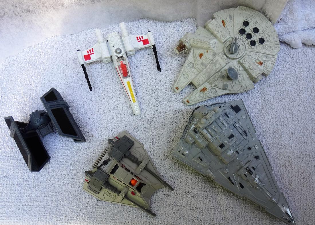 STAR WARS SET OF 5 DIE-CAST (1 of 6)