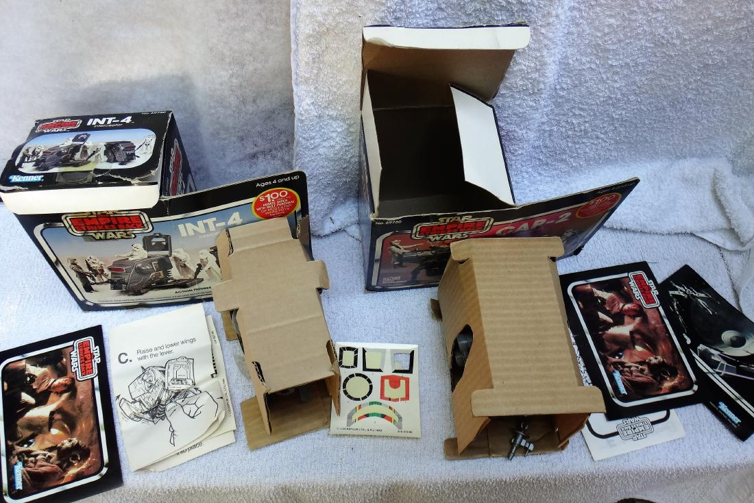 SET OF 2 STAR WARS ESB TOY VEHICLES (1 of 5)