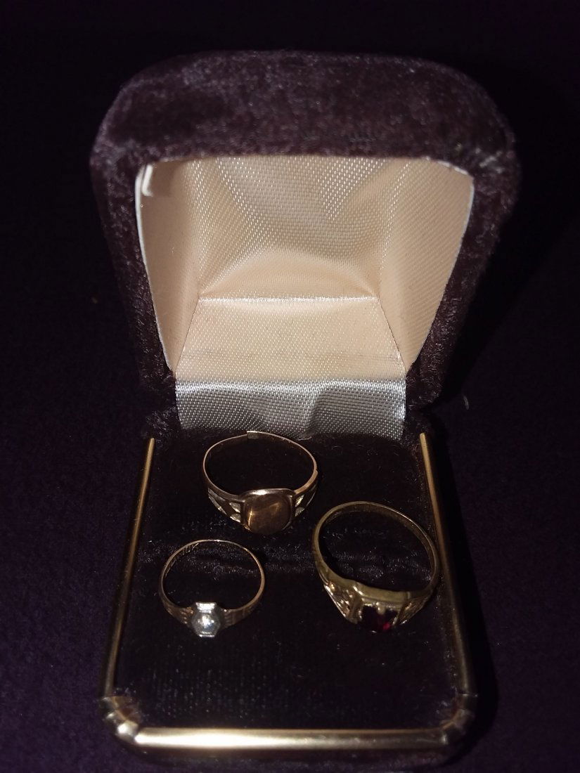 3 ANTIQUE CHILDS GOLD, DIAMOND AND RUBY RINGS (1 of 3)