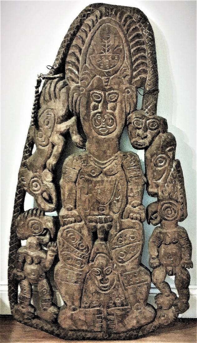 A LARGE & RARE MAORI CARVED HOUSE BOARD: From the lower Eastern Polynesian group of New Zealand, the Maori peoples of the Oceanic triangle of Hawaii, Easter Island and from here, a rare and large antique example of their 'public' art, a pier