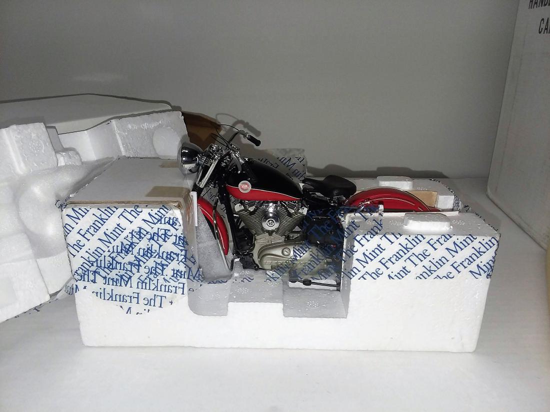FRANKLIN MINT DIECAST 1957 HARLEY DAVIDSON XL: FRANKLIN MINT DIECAST 1957 HARLEY DAVIDSON XL SPORTSTER. MINT IN BOX