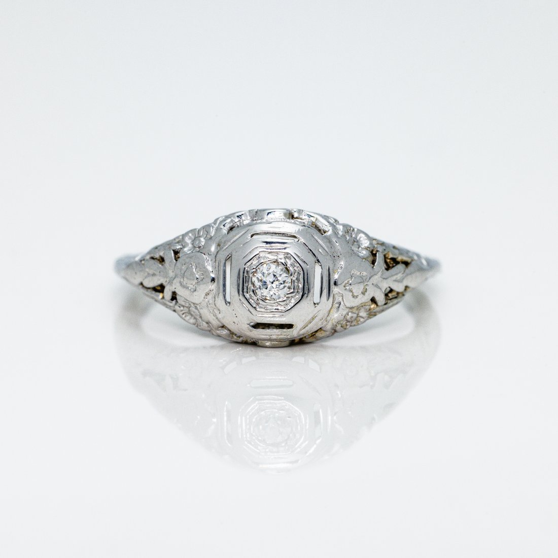 Antique 18kt White Gold deco Diamond Filigree Ring (1 of 8)